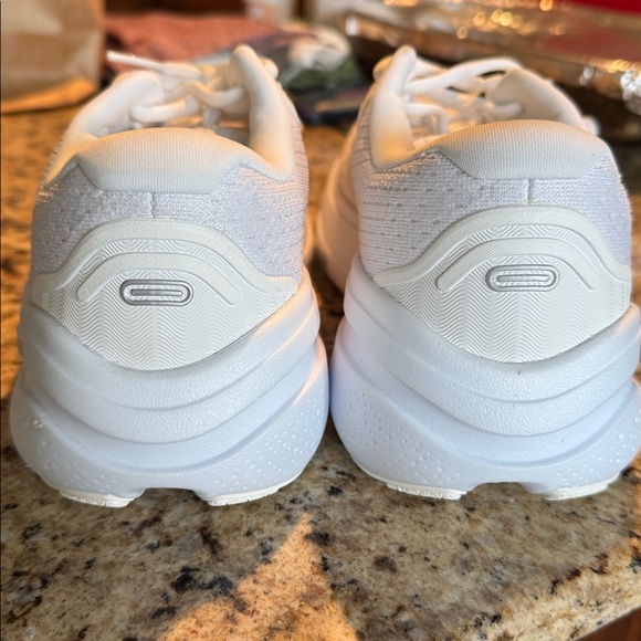 Brooks Ghost Max White Sneakers - Picture 6 of 7